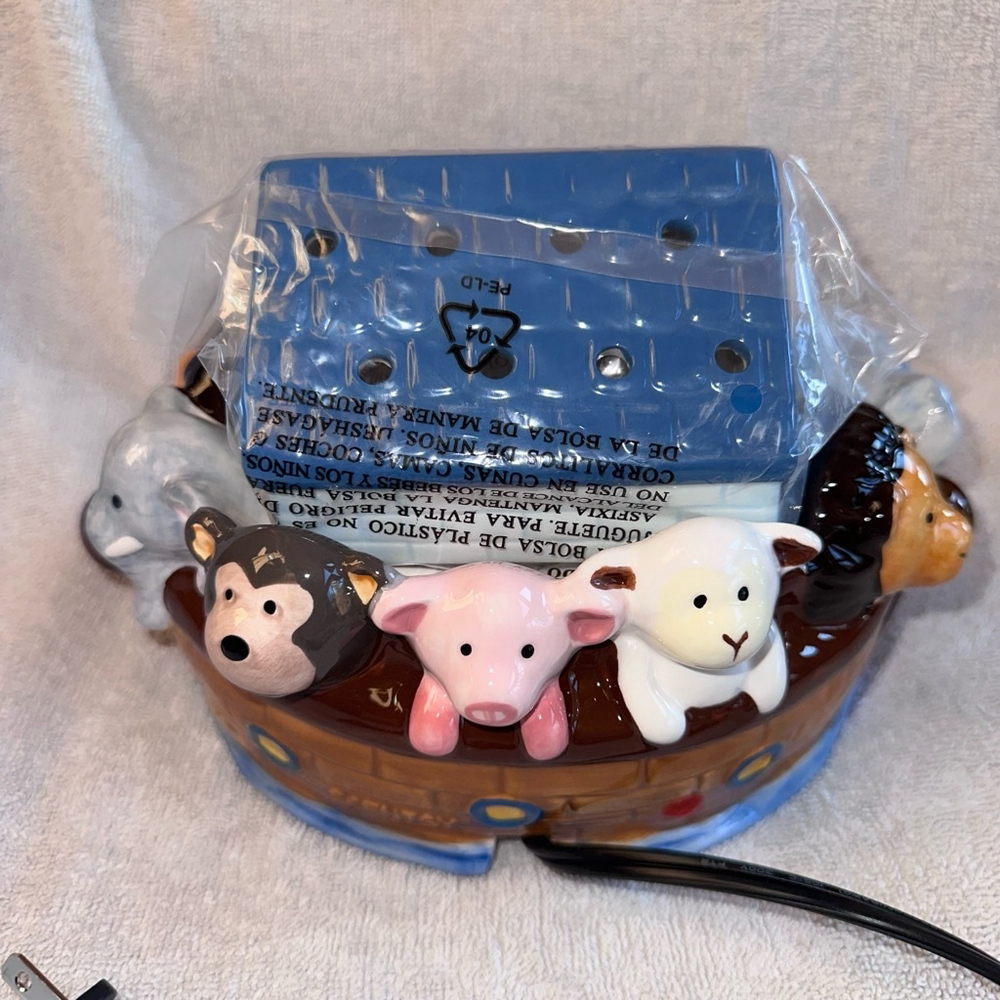 NOS 2016 Retired Scenty Buddies Ark Baby Nursery Candle Warmer Nightlight - Picture 4 of 9